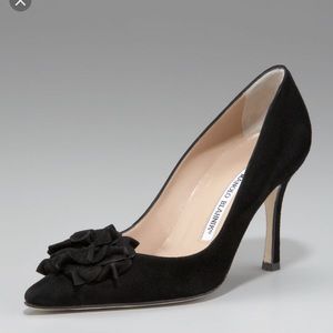 Manolo Blahnik Lisa Suede Flower 90mm Pump, Black